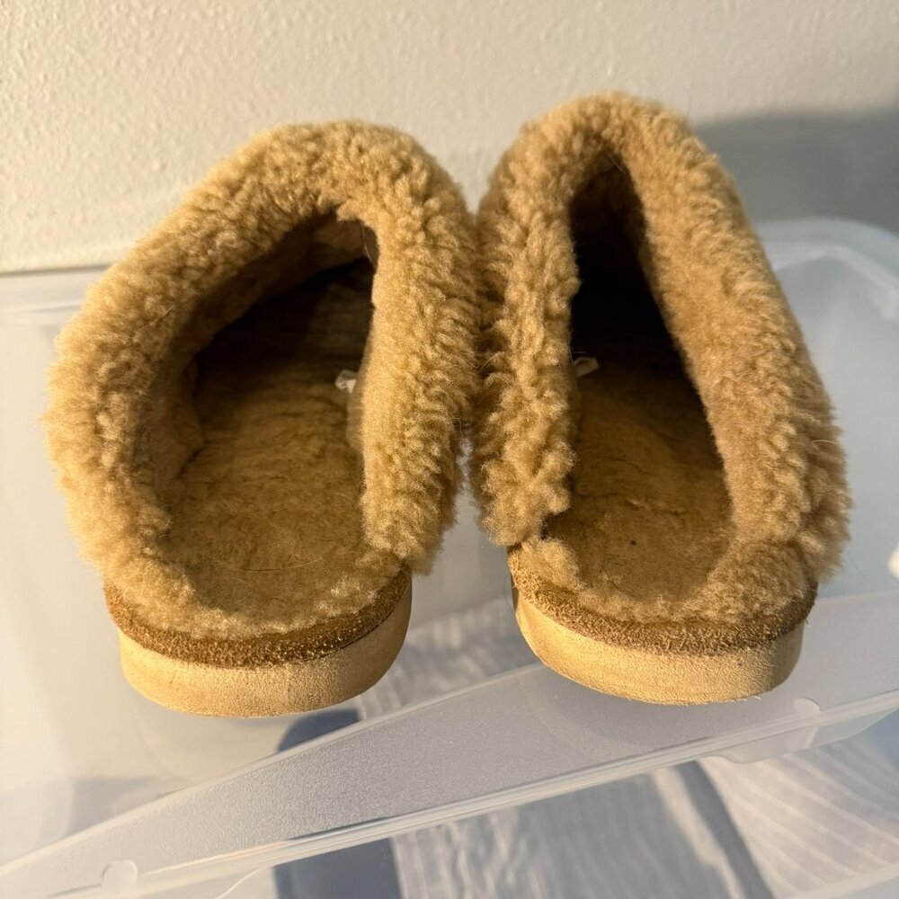 Bear Paw Slippers - tan, lightly used. Very warm! - Picture 5 of 10